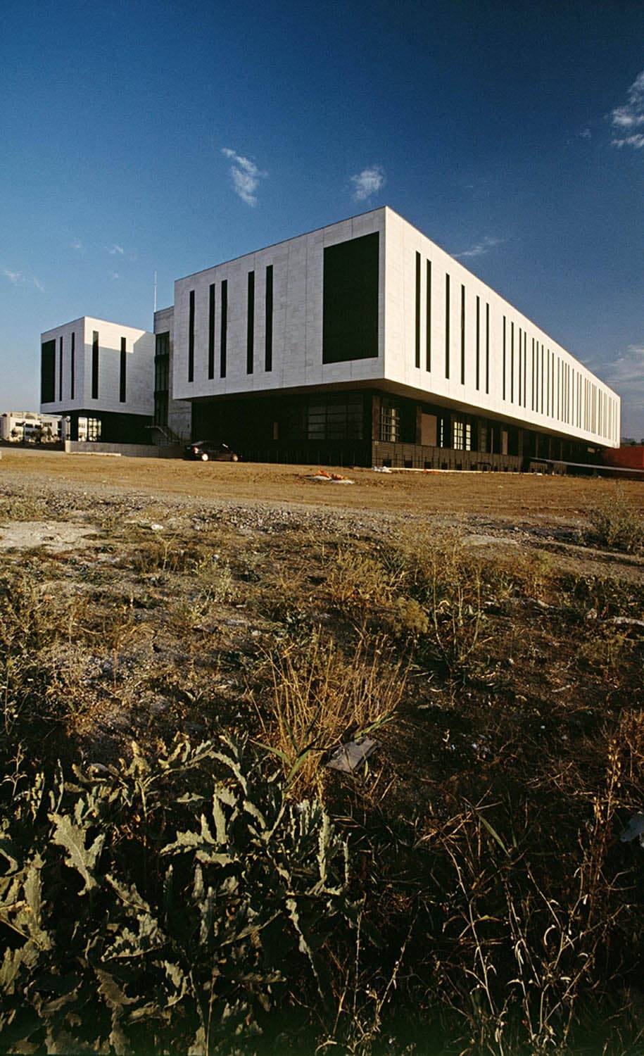 Gebouw met technische installatie